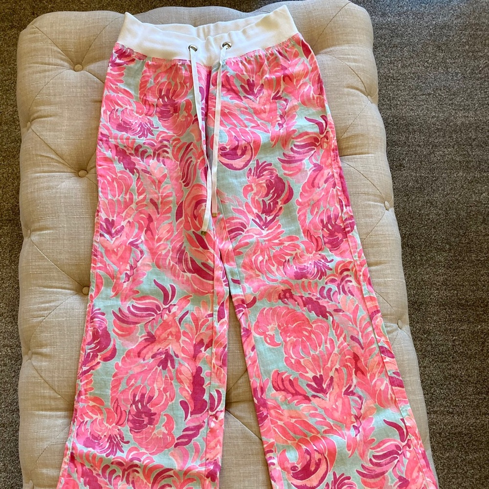 EUC Lilly pants in size small